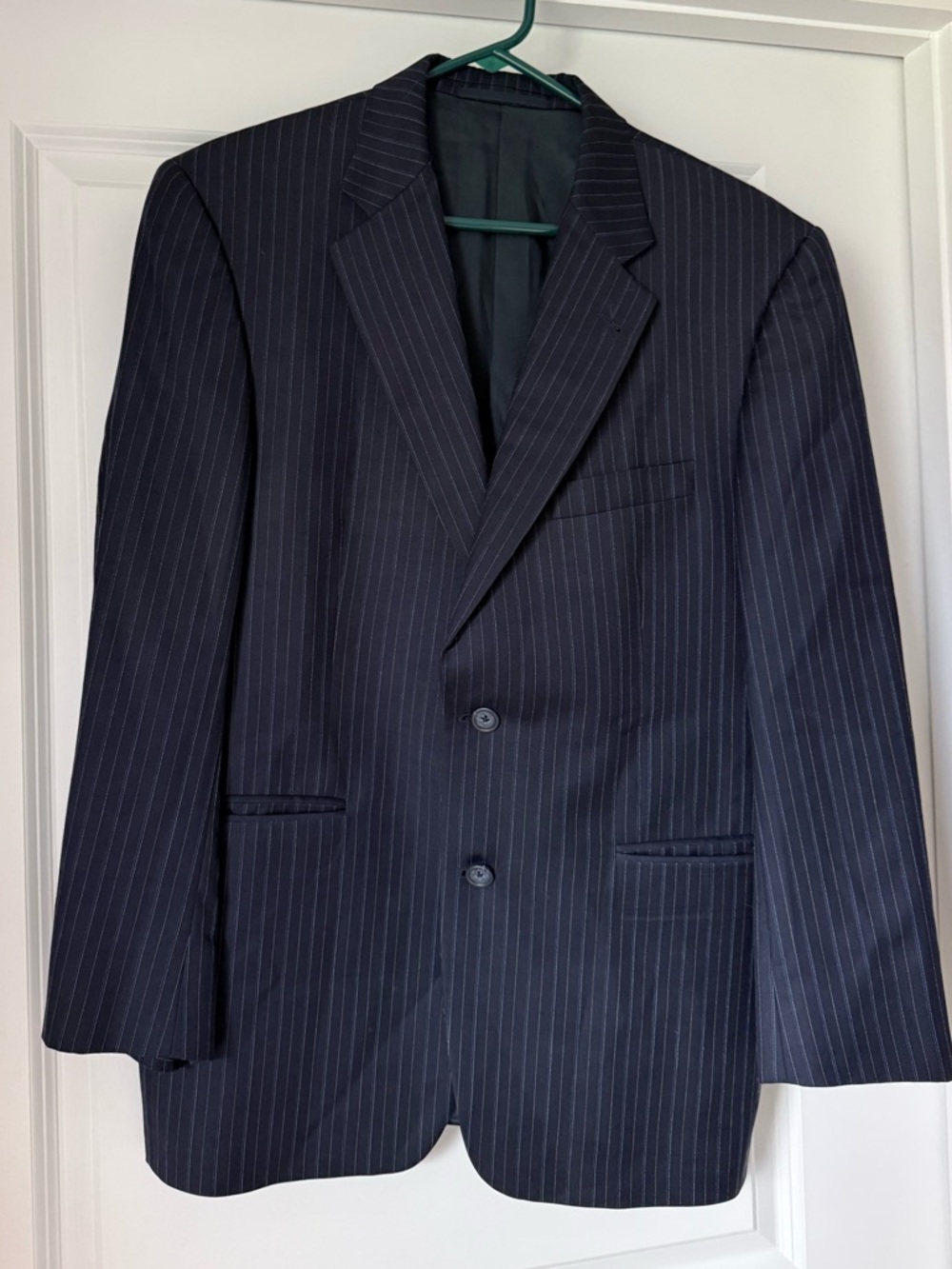 Burberry London Navy Pinstripe 100% Wool Blazer Sport Coat 40 Short Kensington